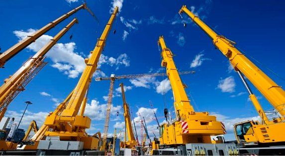 How Construction Project Managers Help You Save Money